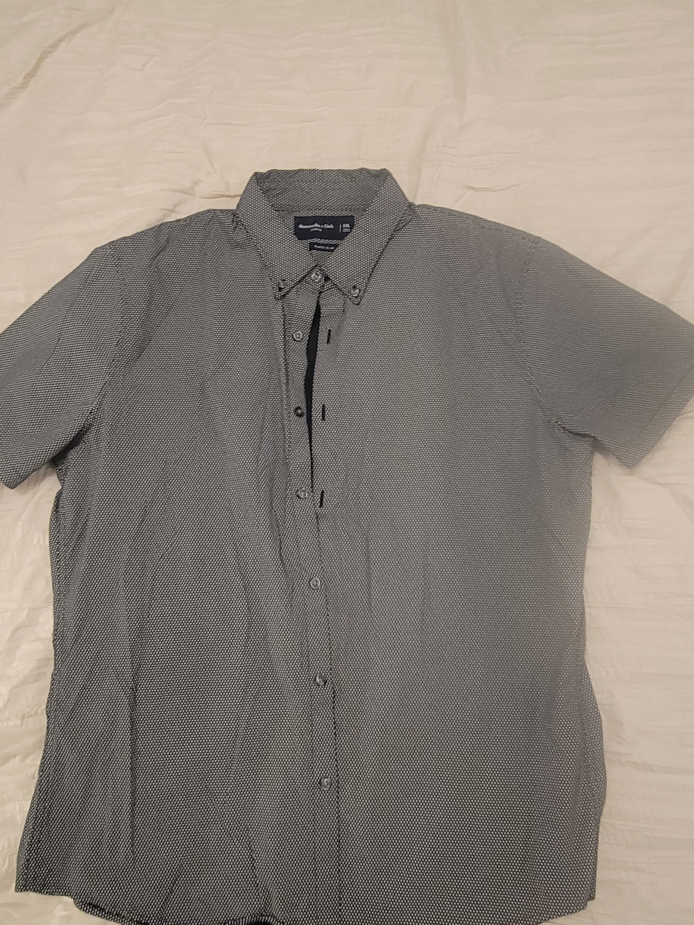 Abercrombie & Fitch Short-Sleeve Button-Down in Black and White Microdot